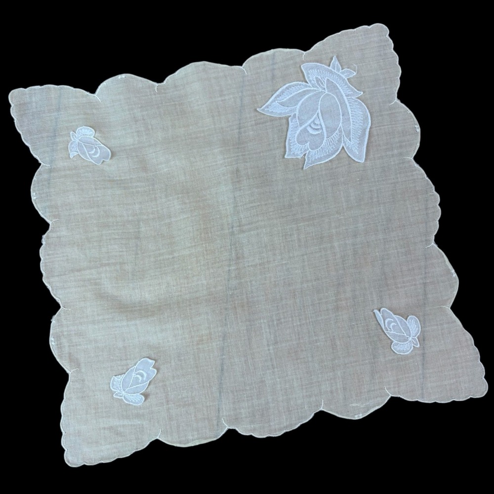 Vintage Women's Handkerchiefs White‎ Floral Embroidery Appliqué Scalloped Edges - Picture 2 of 8